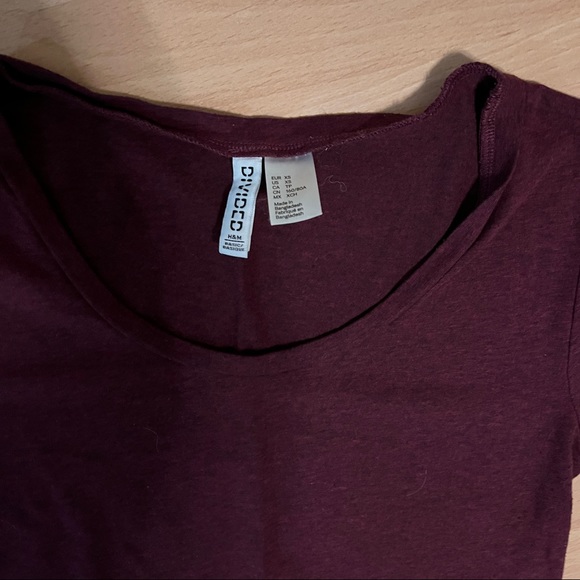 Set of red(crop top/bra top/T-shirt) - Picture 5 of 5